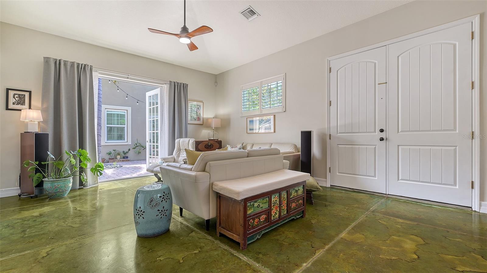 GILLESPIE PARK - Residential