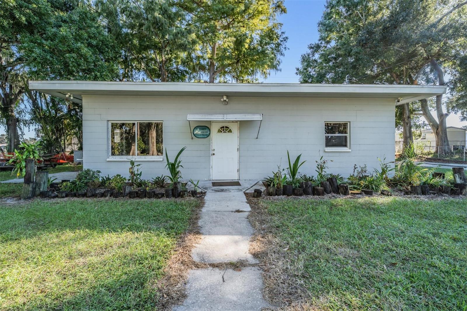 LAKE SHORE ESTATES - Residential