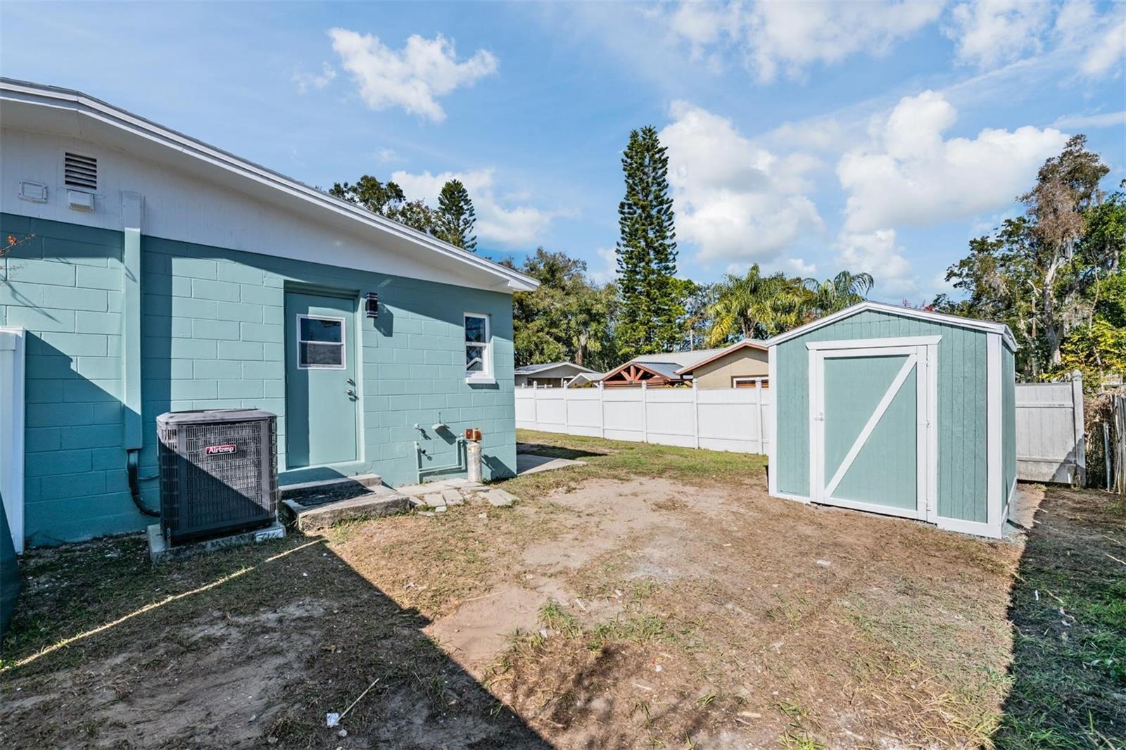 LAKE SHORE ESTATES - Residential