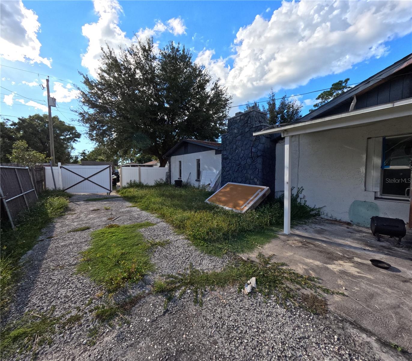 UNPLATTED - Residential