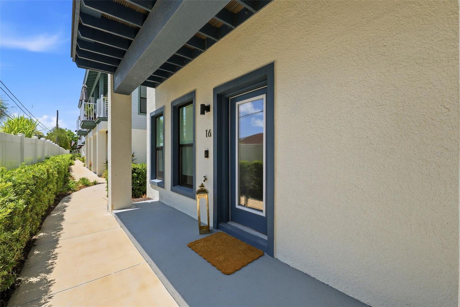 946 HIGHLAND AVENUE 16