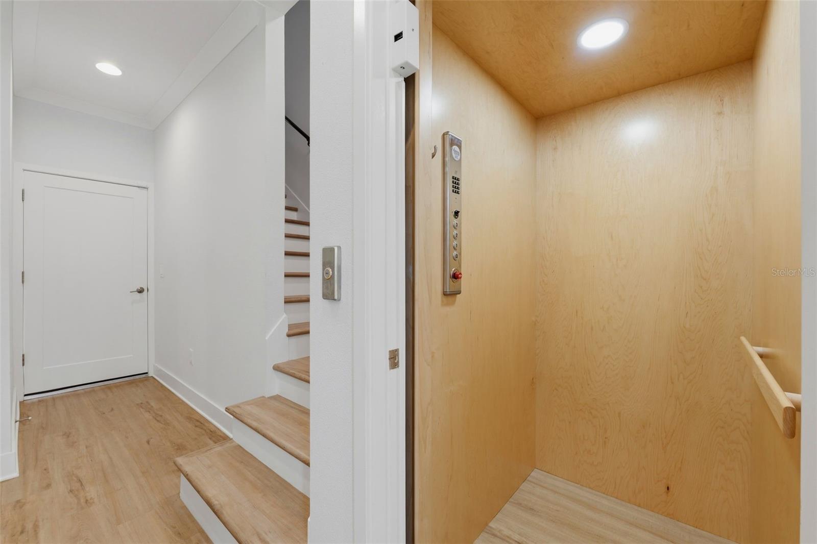 946 HIGHLAND AVENUE 16