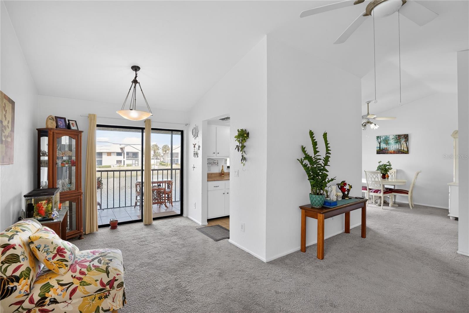 CLUB AT CRYSTAL LAKE - Residential