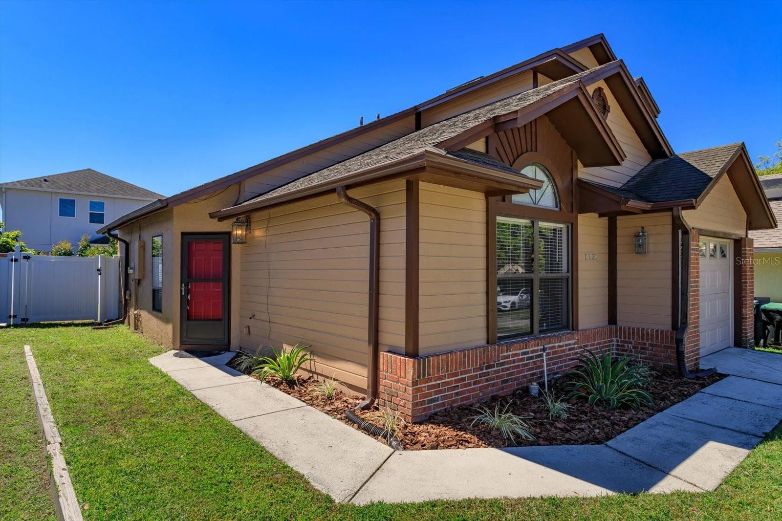 10020 CREEKWATER BOULEVARD