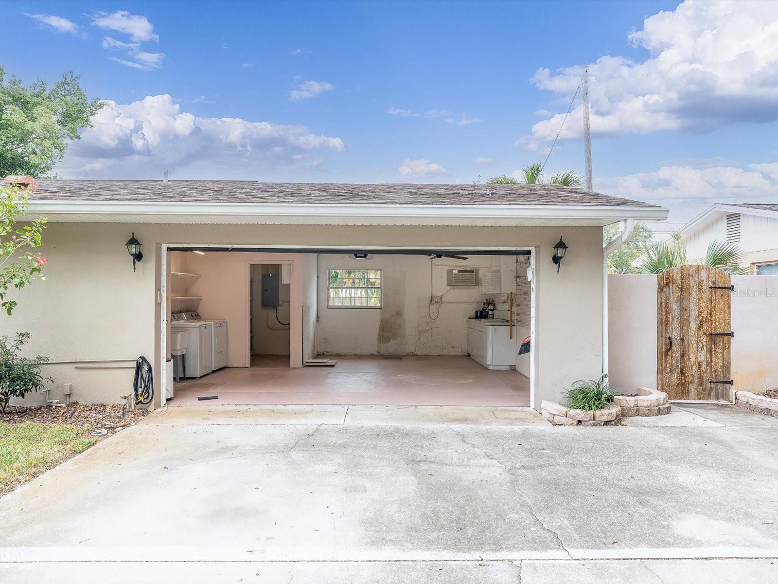 PARQUE NARVAEZ COLONIAL ADD - Residential