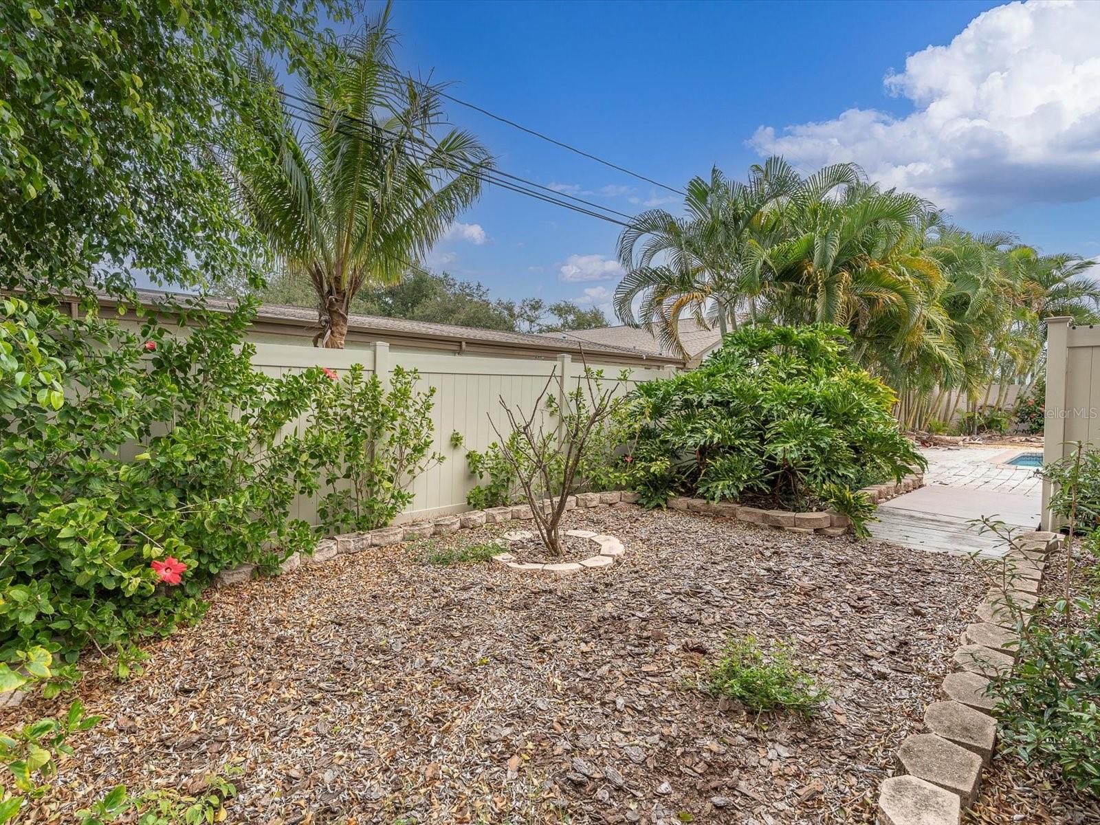 PARQUE NARVAEZ COLONIAL ADD - Residential