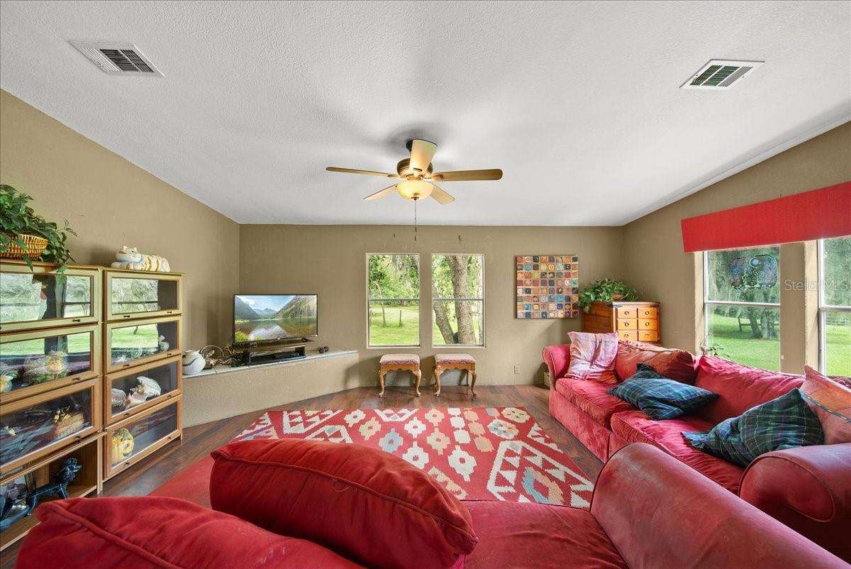 NOT IN A SUBDIVISION - Residential