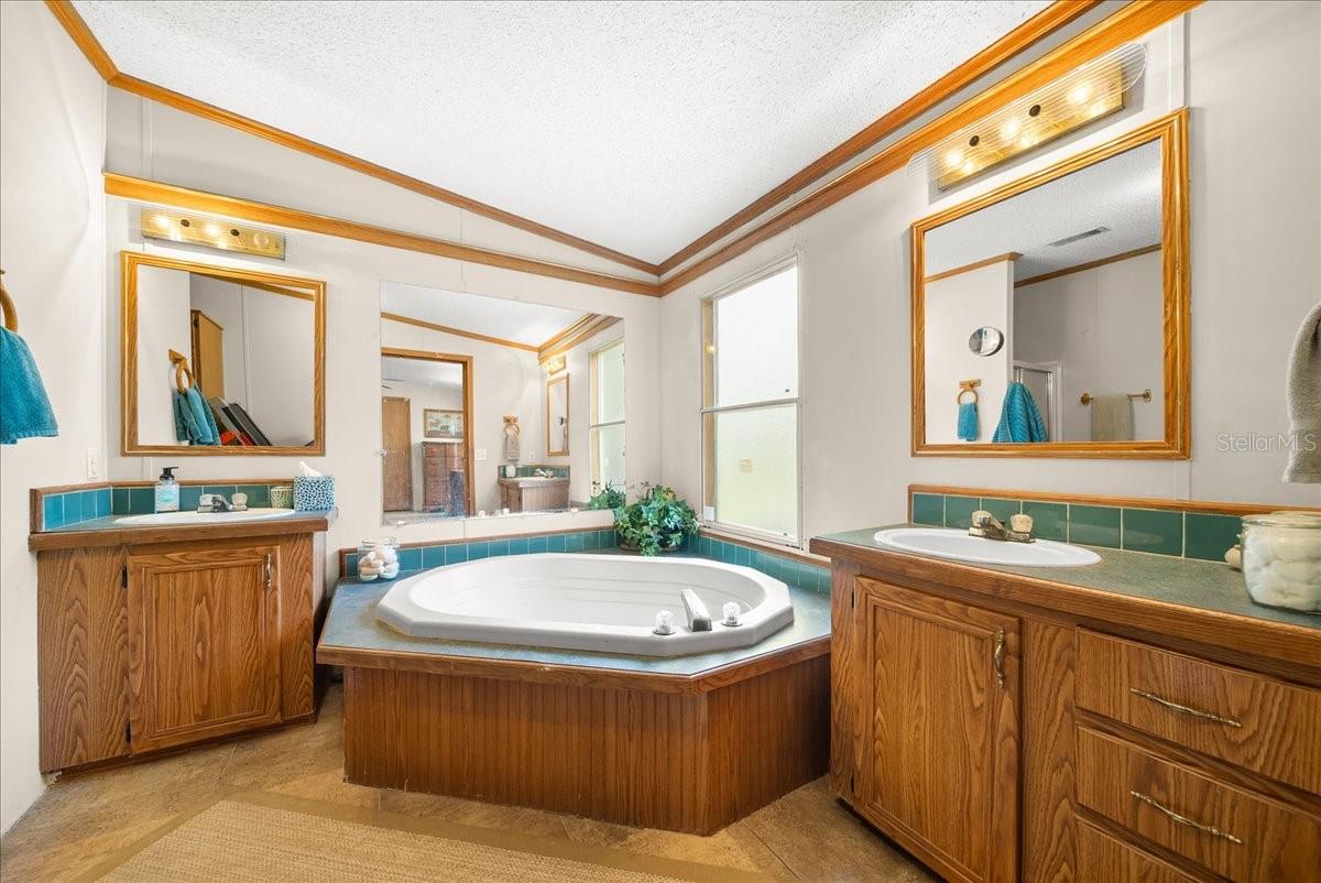 NOT IN A SUBDIVISION - Residential