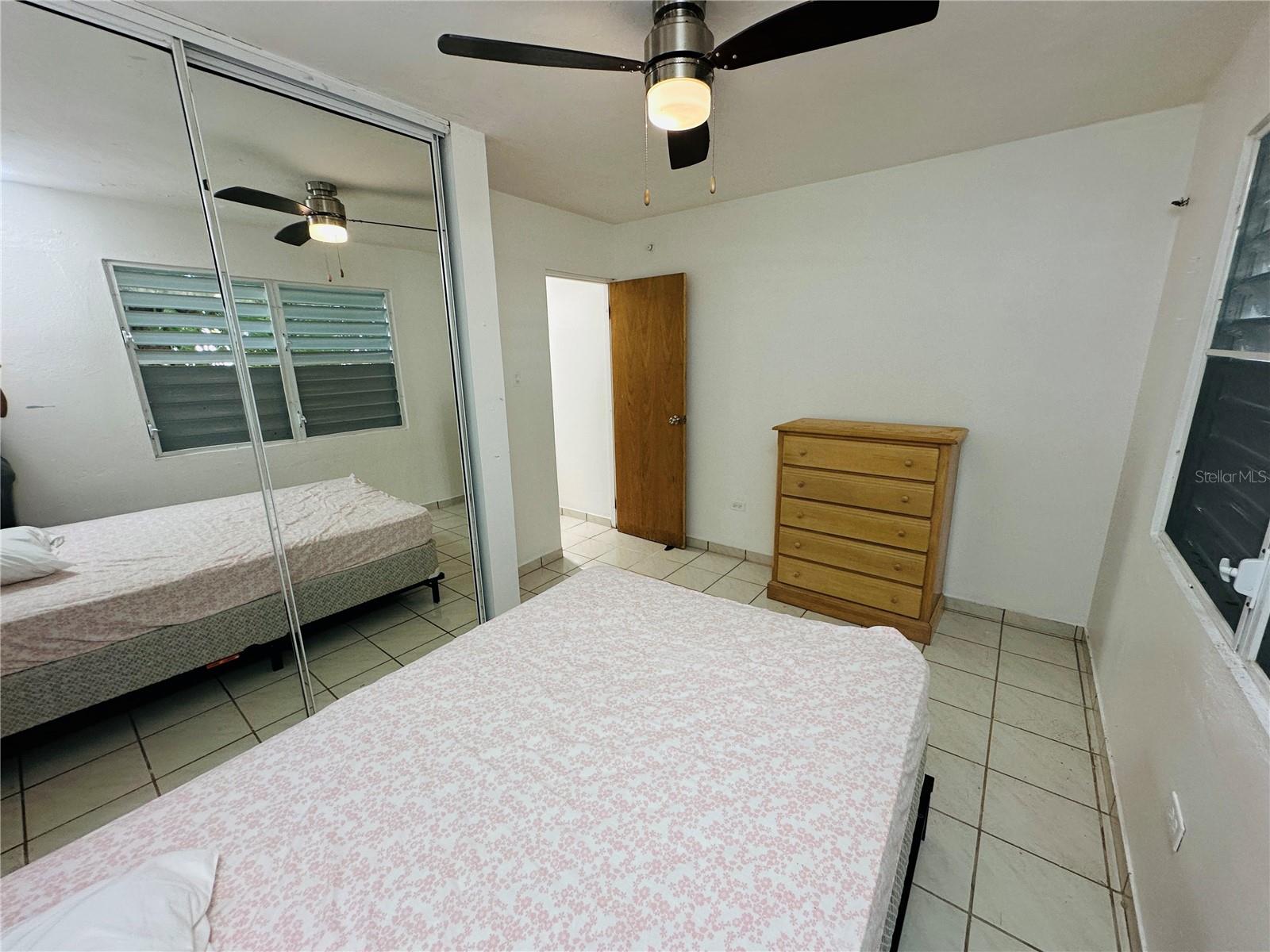 MEDIA LUNA - Residential