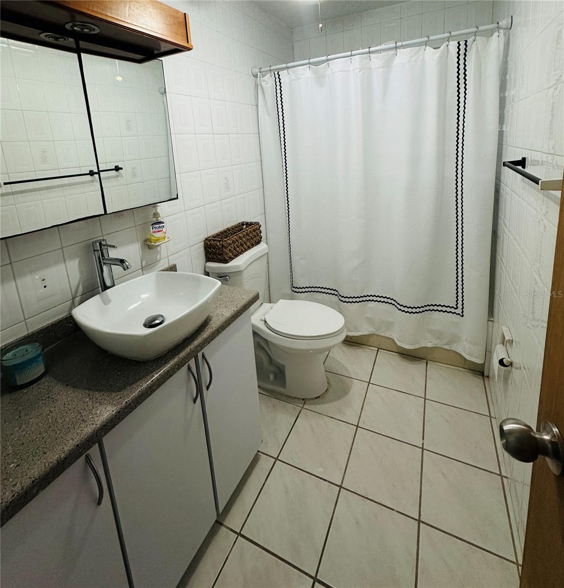 MEDIA LUNA - Residential