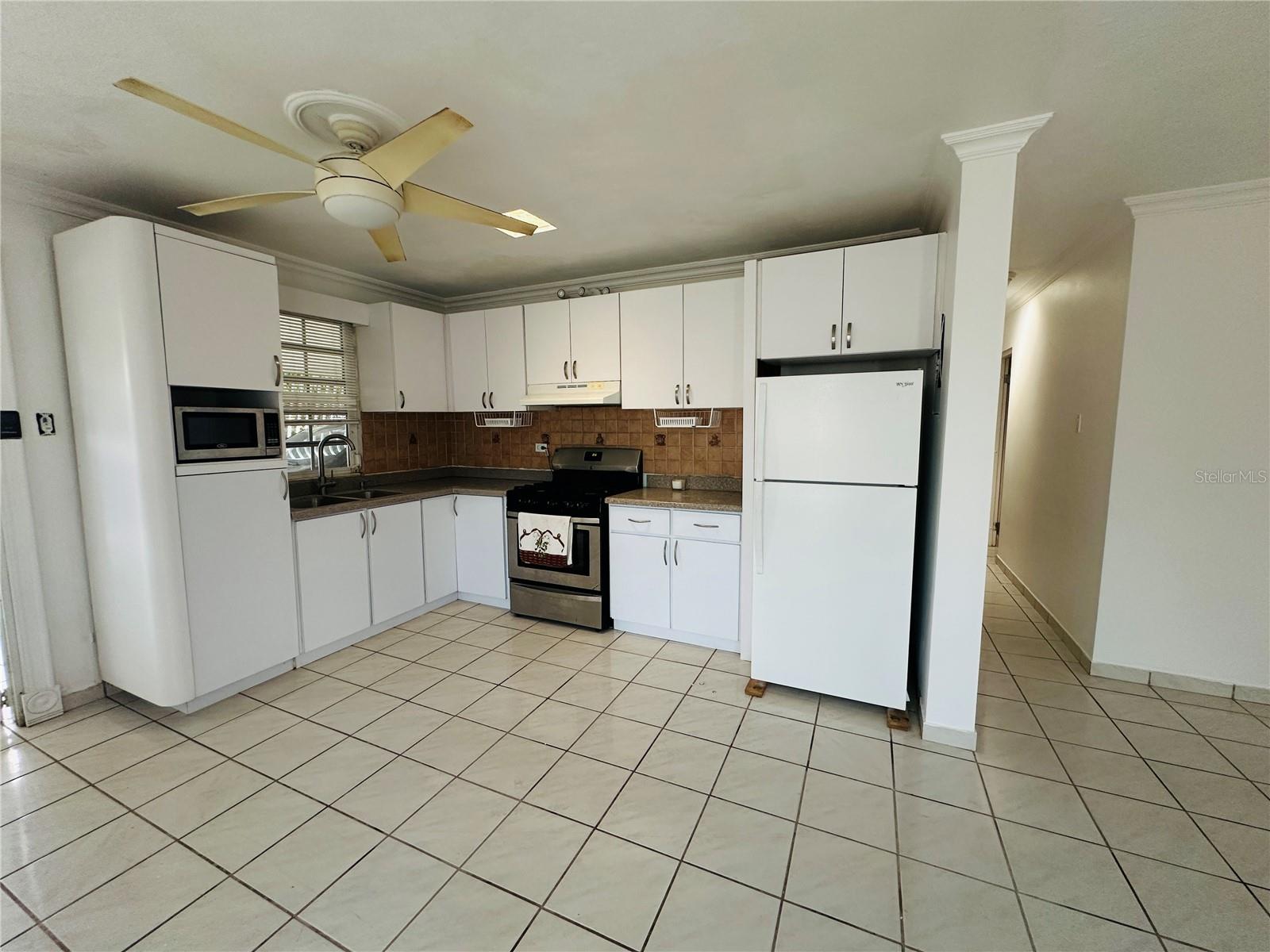 MEDIA LUNA - Residential