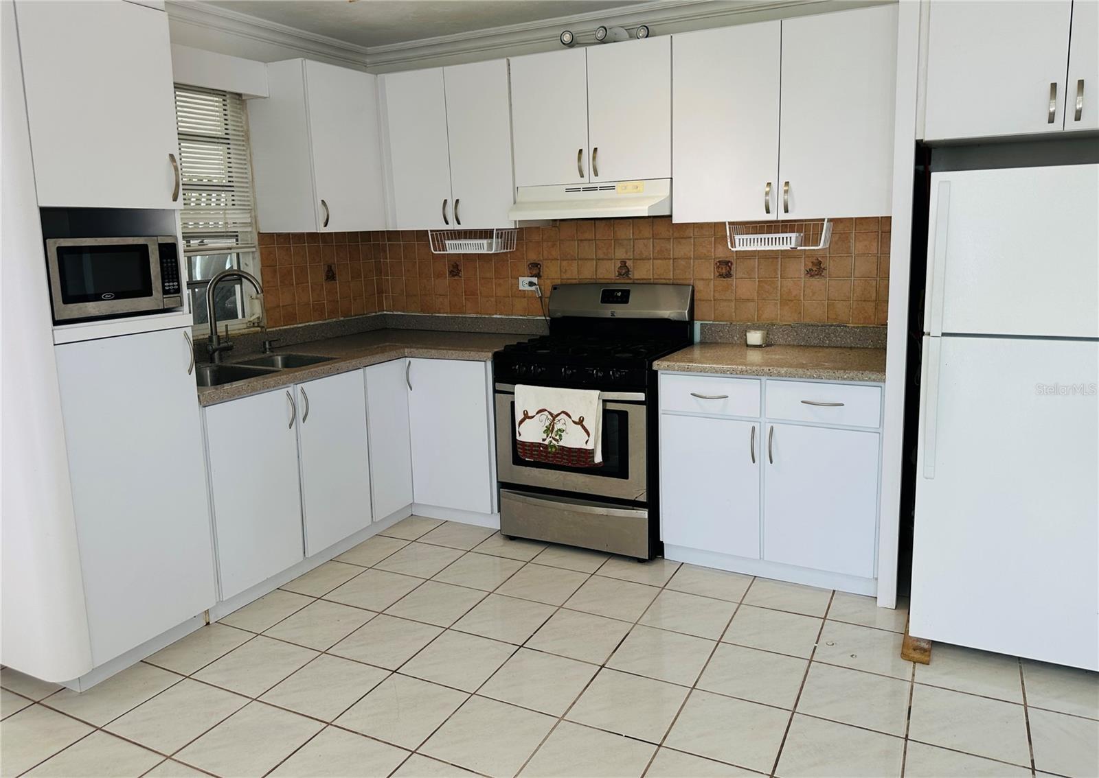 MEDIA LUNA - Residential