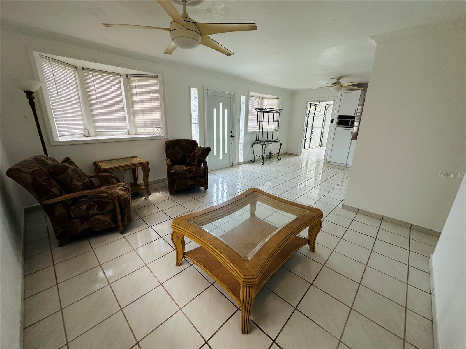 MEDIA LUNA - Residential