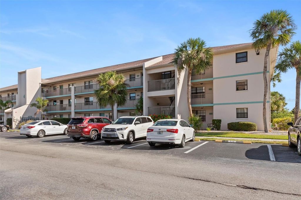 Photo of 175 Kings Highway #428, Punta Gorda, FL 33983 (MLS # A4676654)