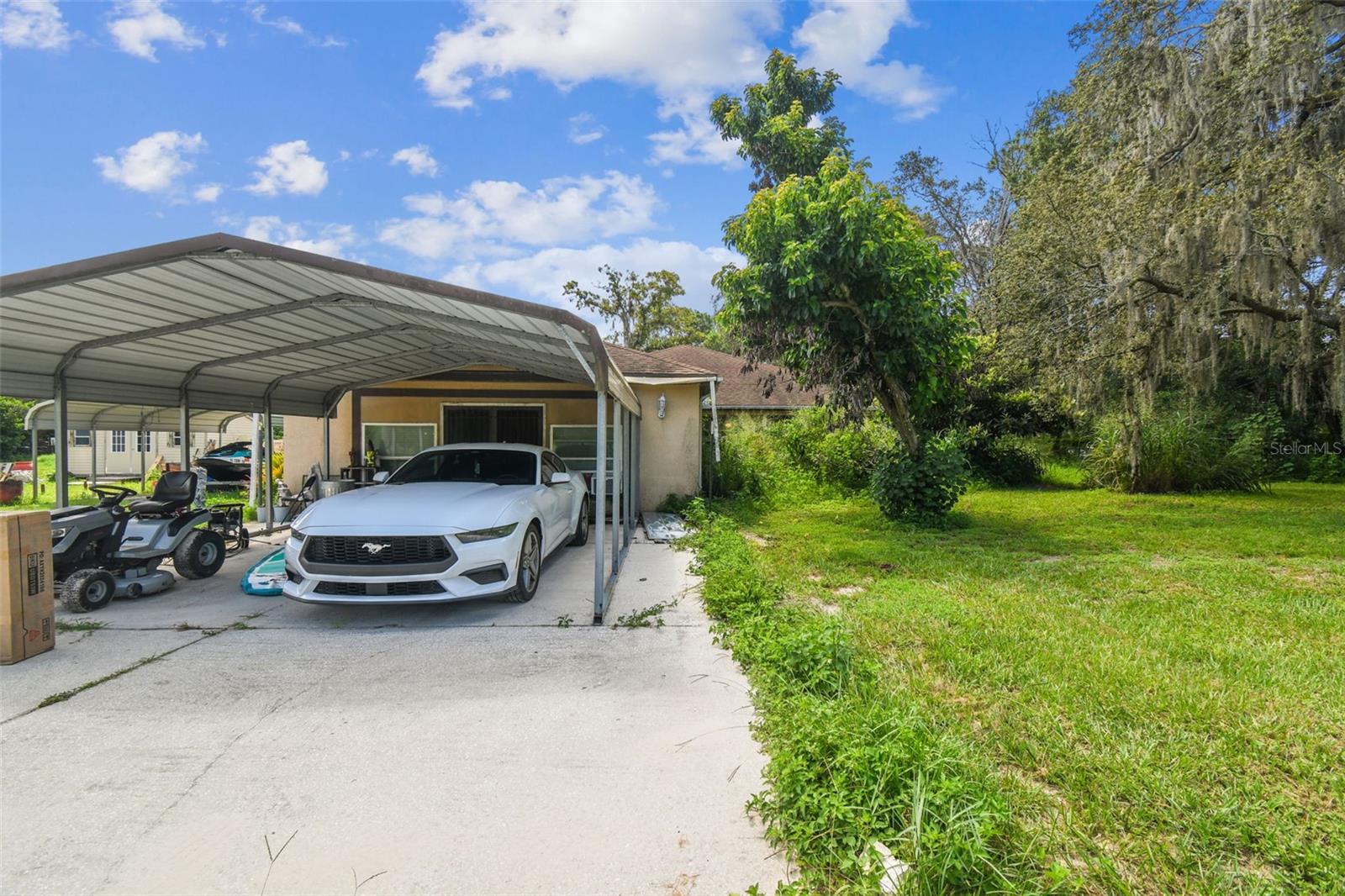 LAKEWOOD ACRES - Residential