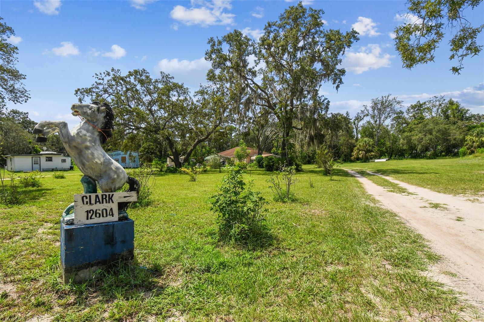 LAKEWOOD ACRES - Residential