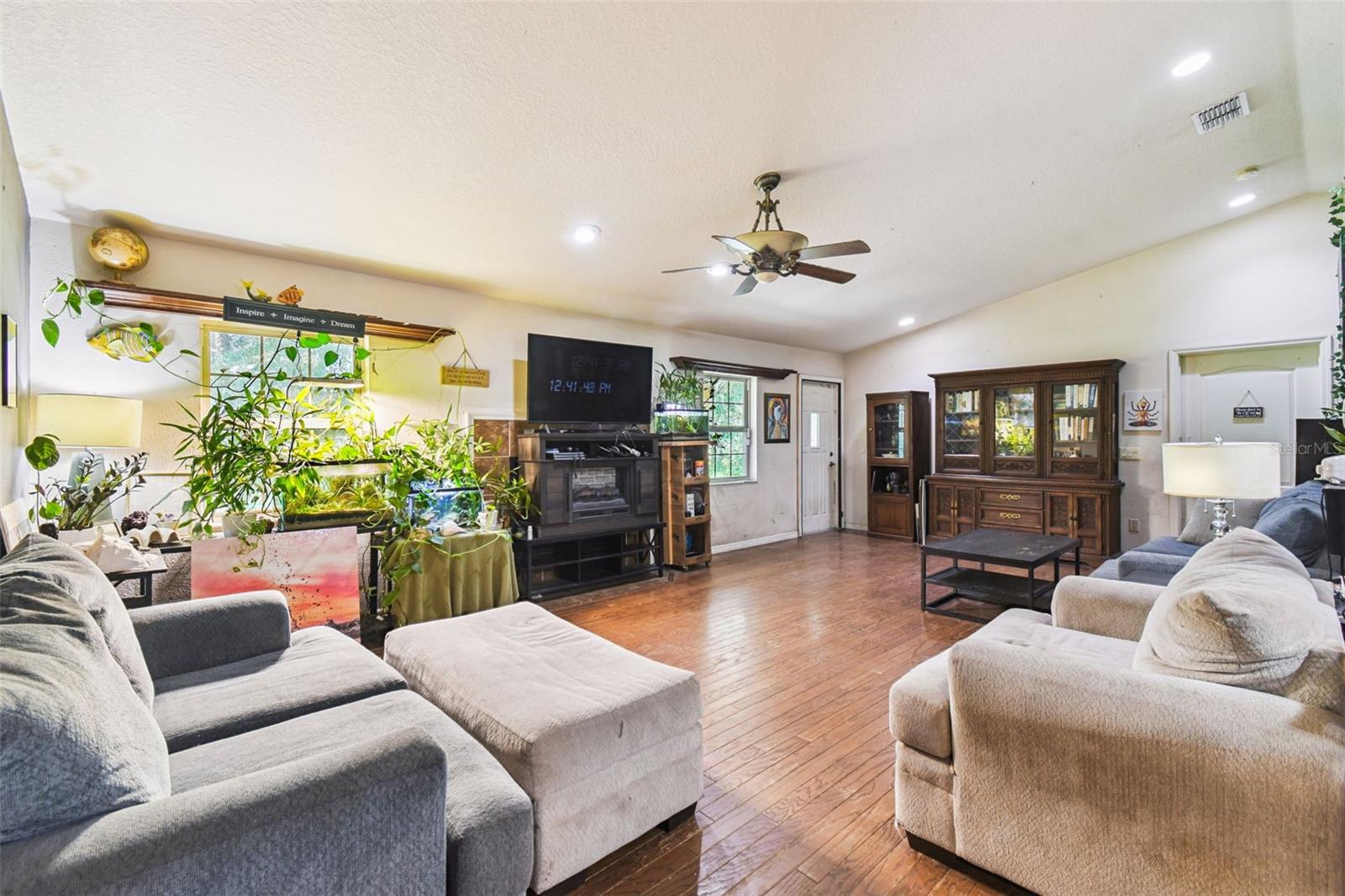 LAKEWOOD ACRES - Residential