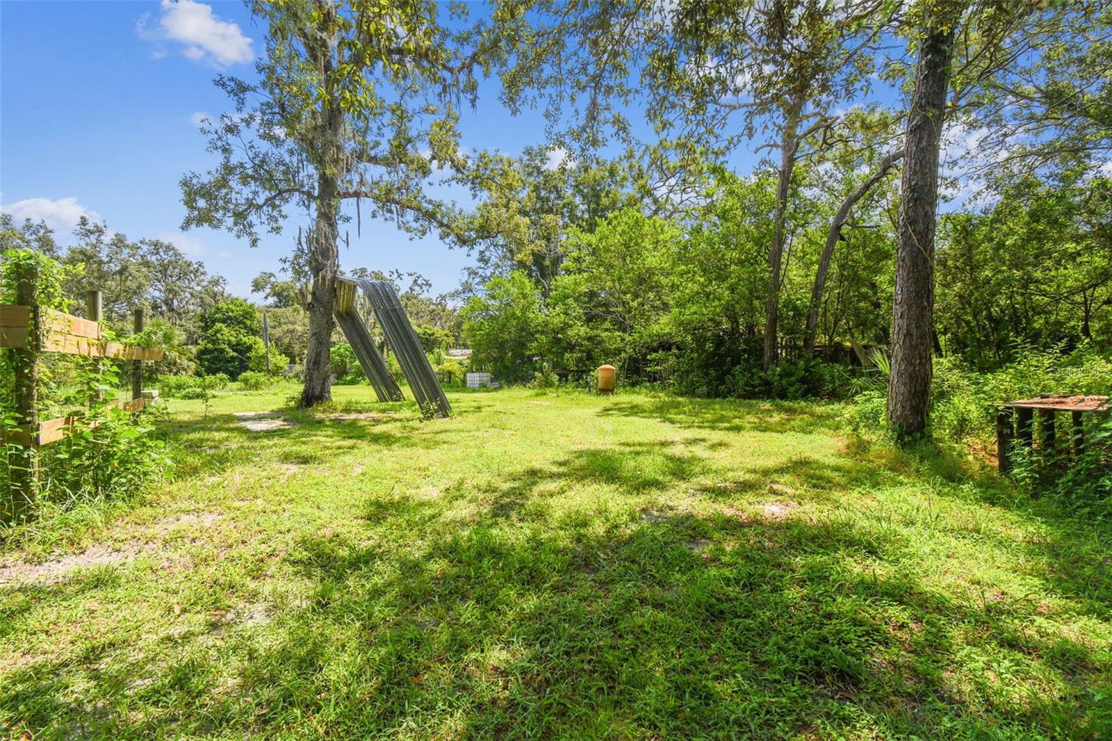 LAKEWOOD ACRES - Residential