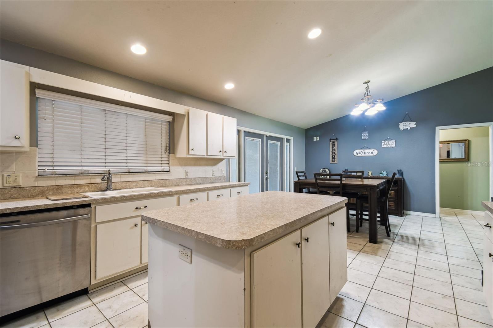 LAKEWOOD ACRES - Residential