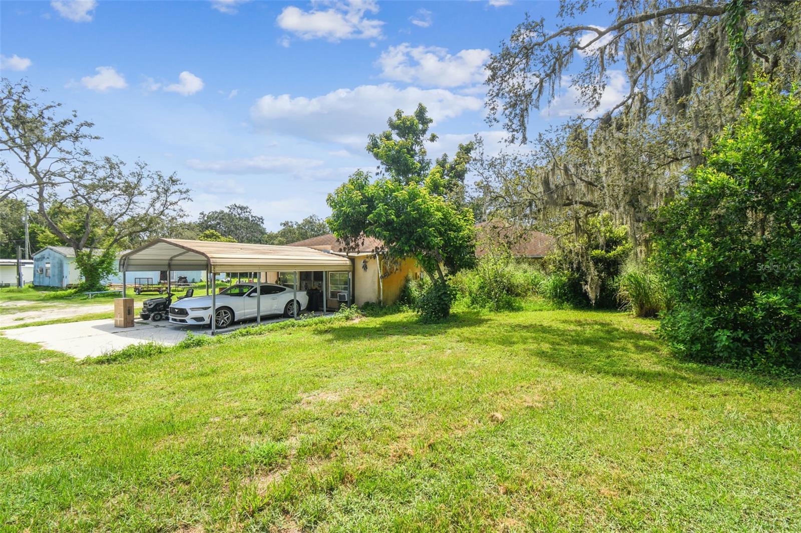 LAKEWOOD ACRES - Residential