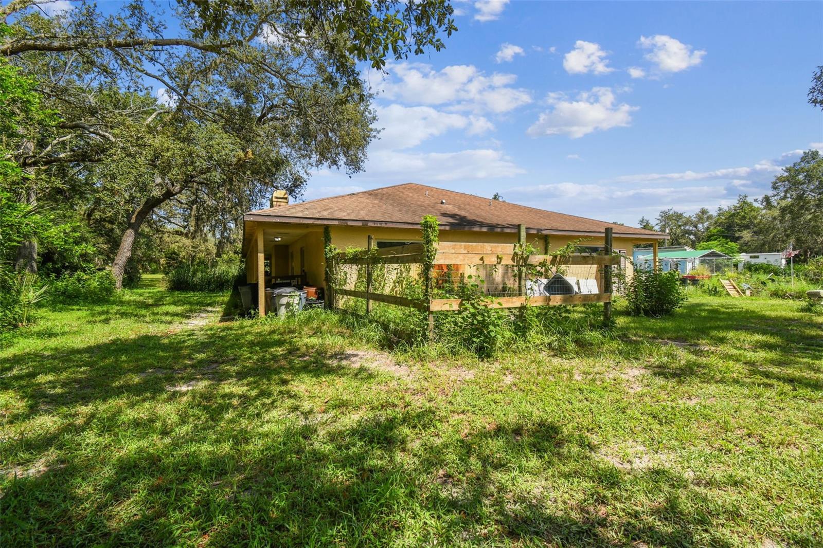 LAKEWOOD ACRES - Residential