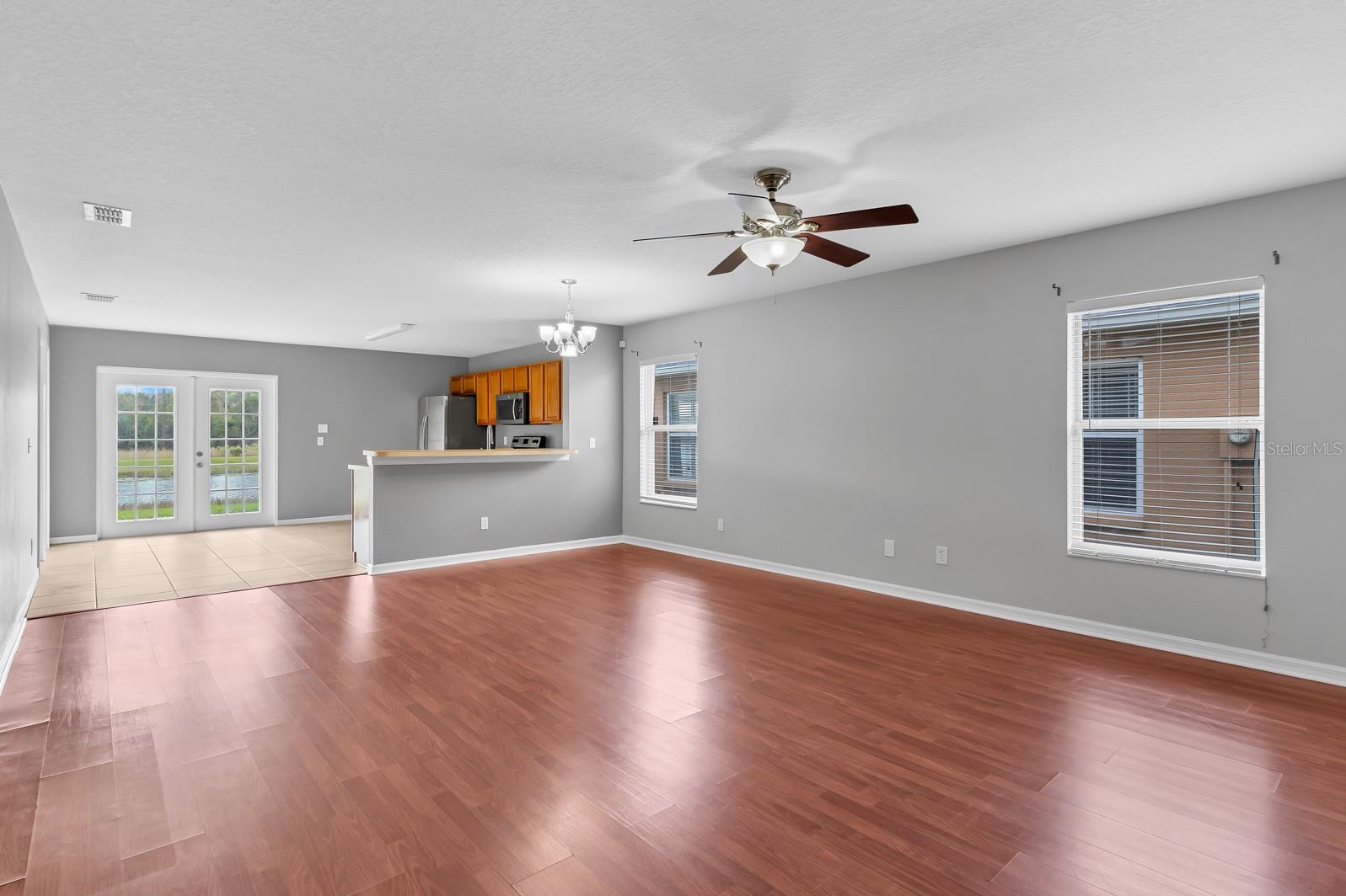 WINDROSE/SOUTHMEADOWUN 02 - Residential Lease