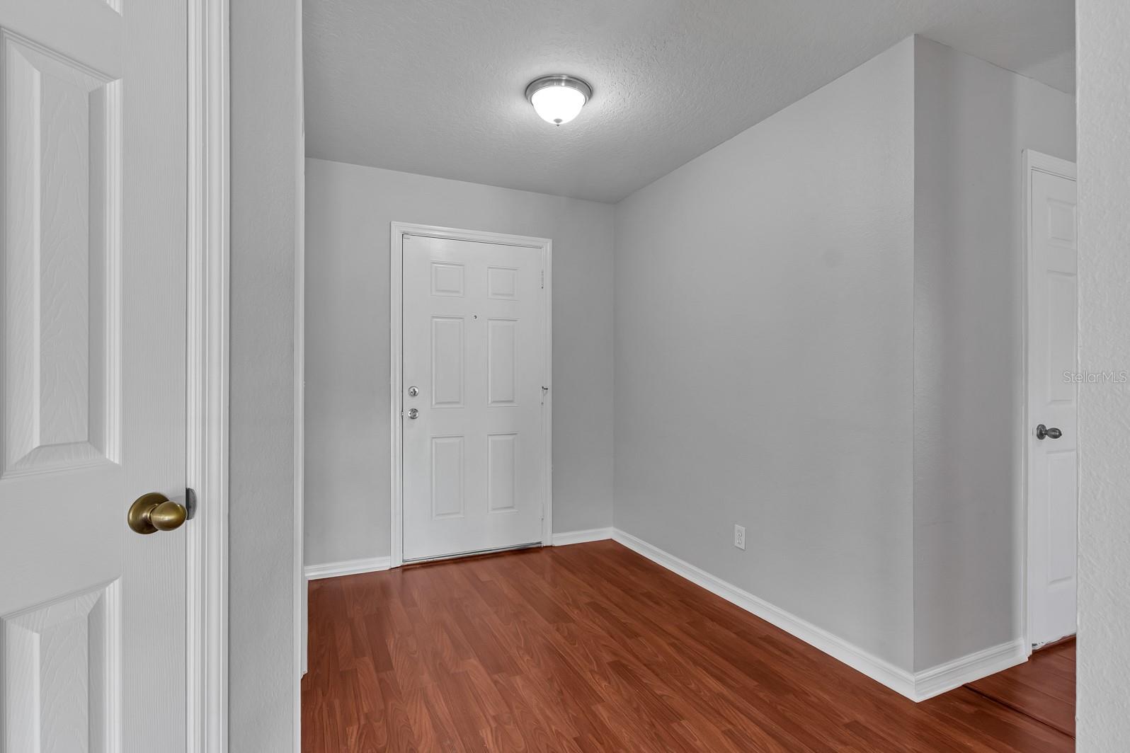 WINDROSE/SOUTHMEADOWUN 02 - Residential Lease