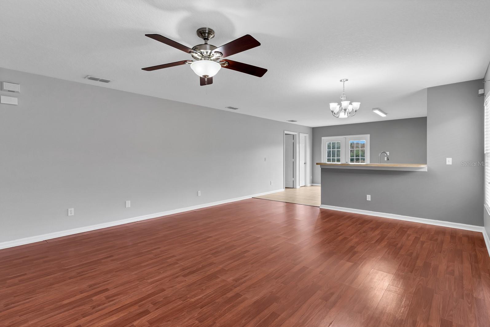 WINDROSE/SOUTHMEADOWUN 02 - Residential Lease