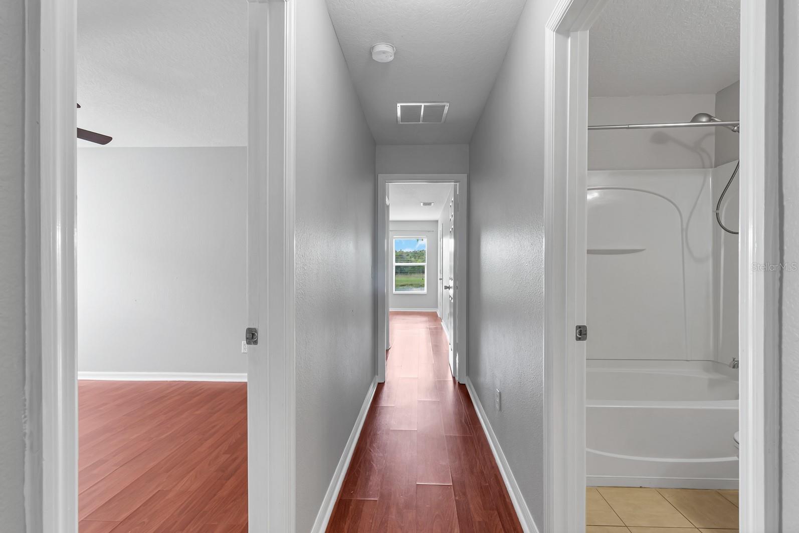 WINDROSE/SOUTHMEADOWUN 02 - Residential Lease