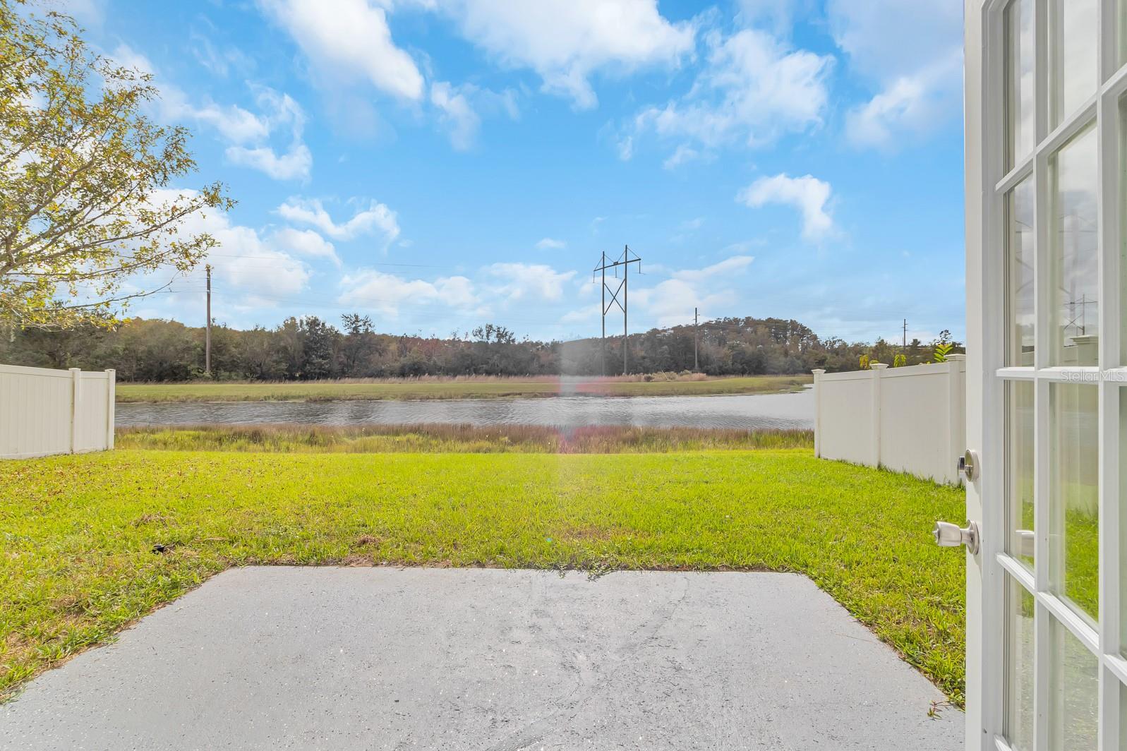 WINDROSE/SOUTHMEADOWUN 02 - Residential Lease