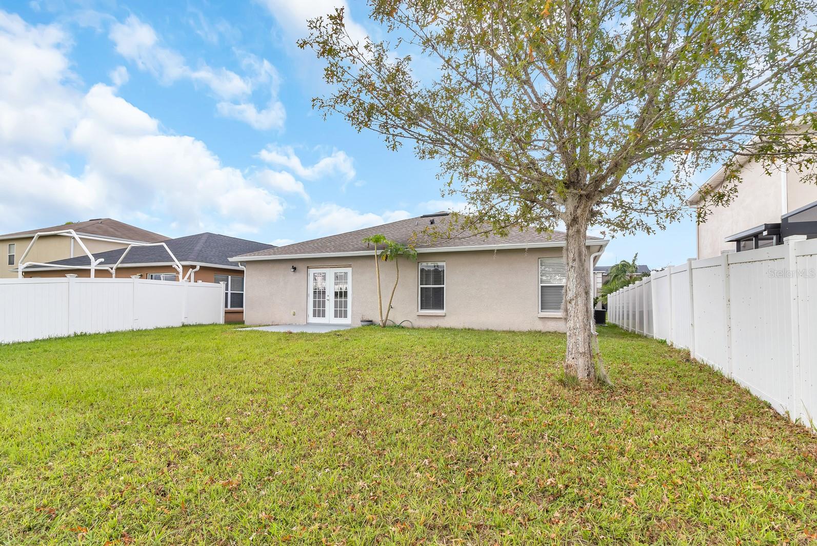 WINDROSE/SOUTHMEADOWUN 02 - Residential Lease