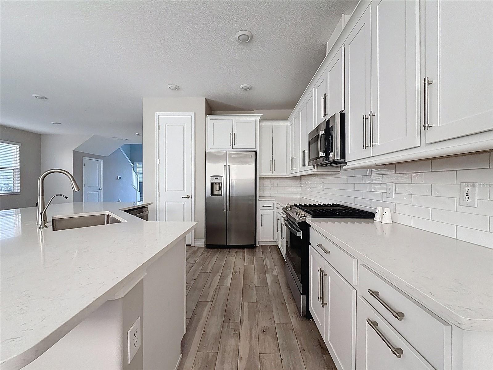 ESTANCIA PH 4 - Residential