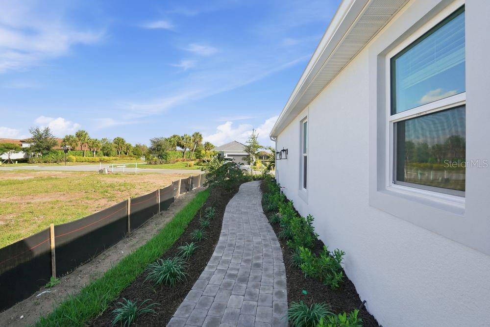 AZARIO ESPLANADE - Residential