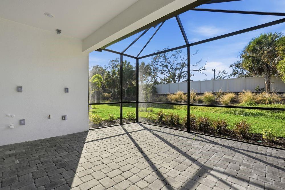 AZARIO ESPLANADE - Residential