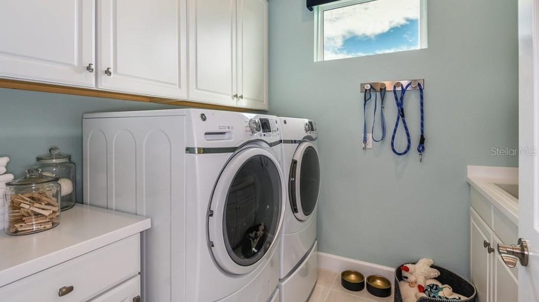 AZARIO ESPLANADE - Residential