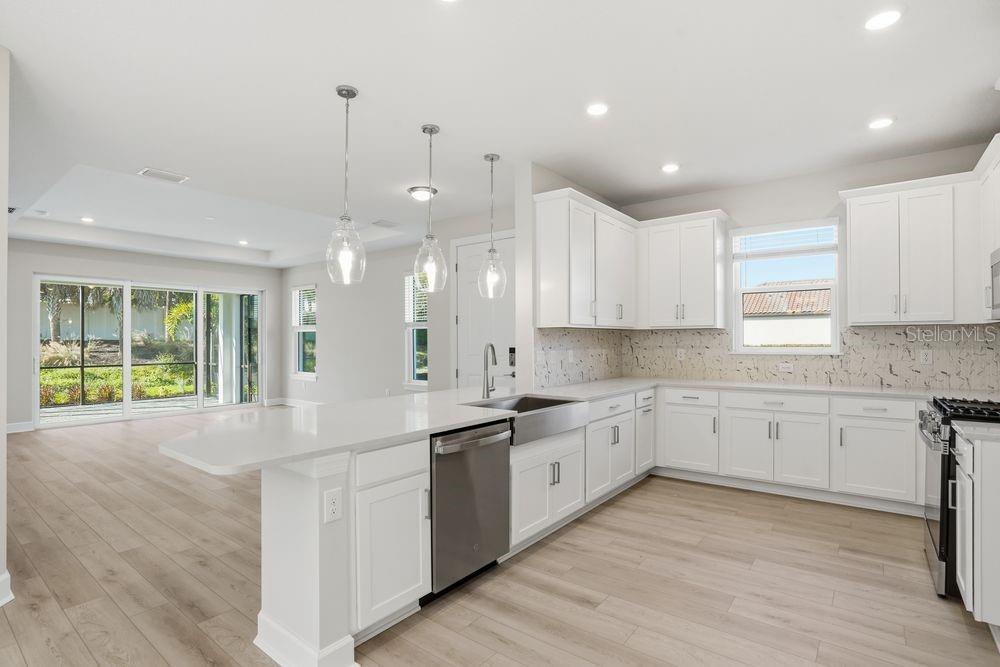 AZARIO ESPLANADE - Residential