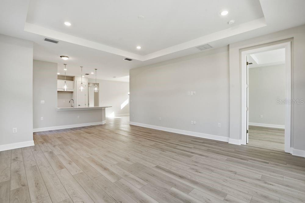 AZARIO ESPLANADE - Residential