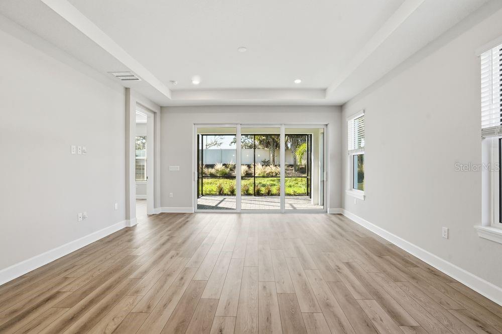 AZARIO ESPLANADE - Residential