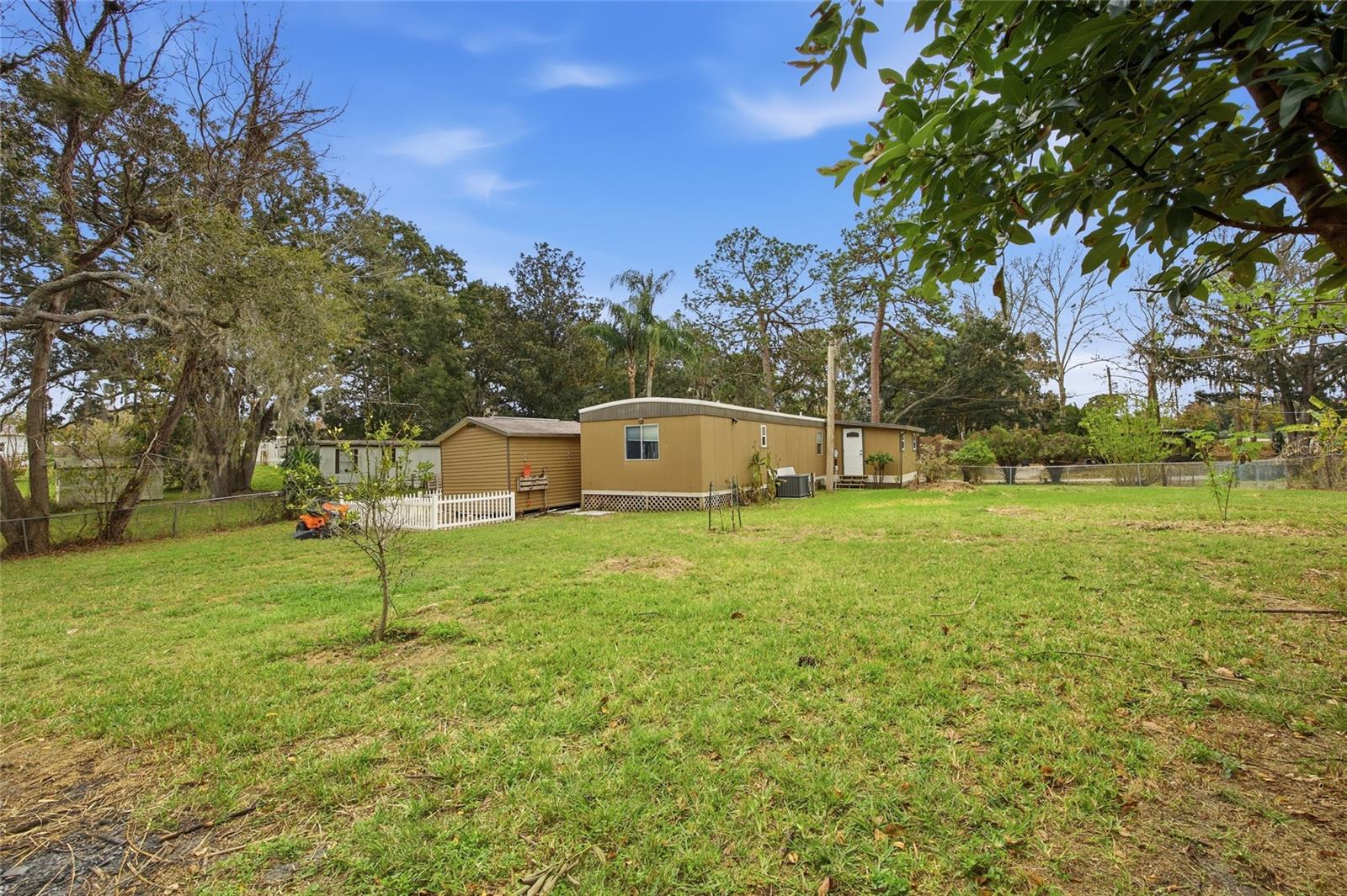 PARKWOOD ACRES - Residential