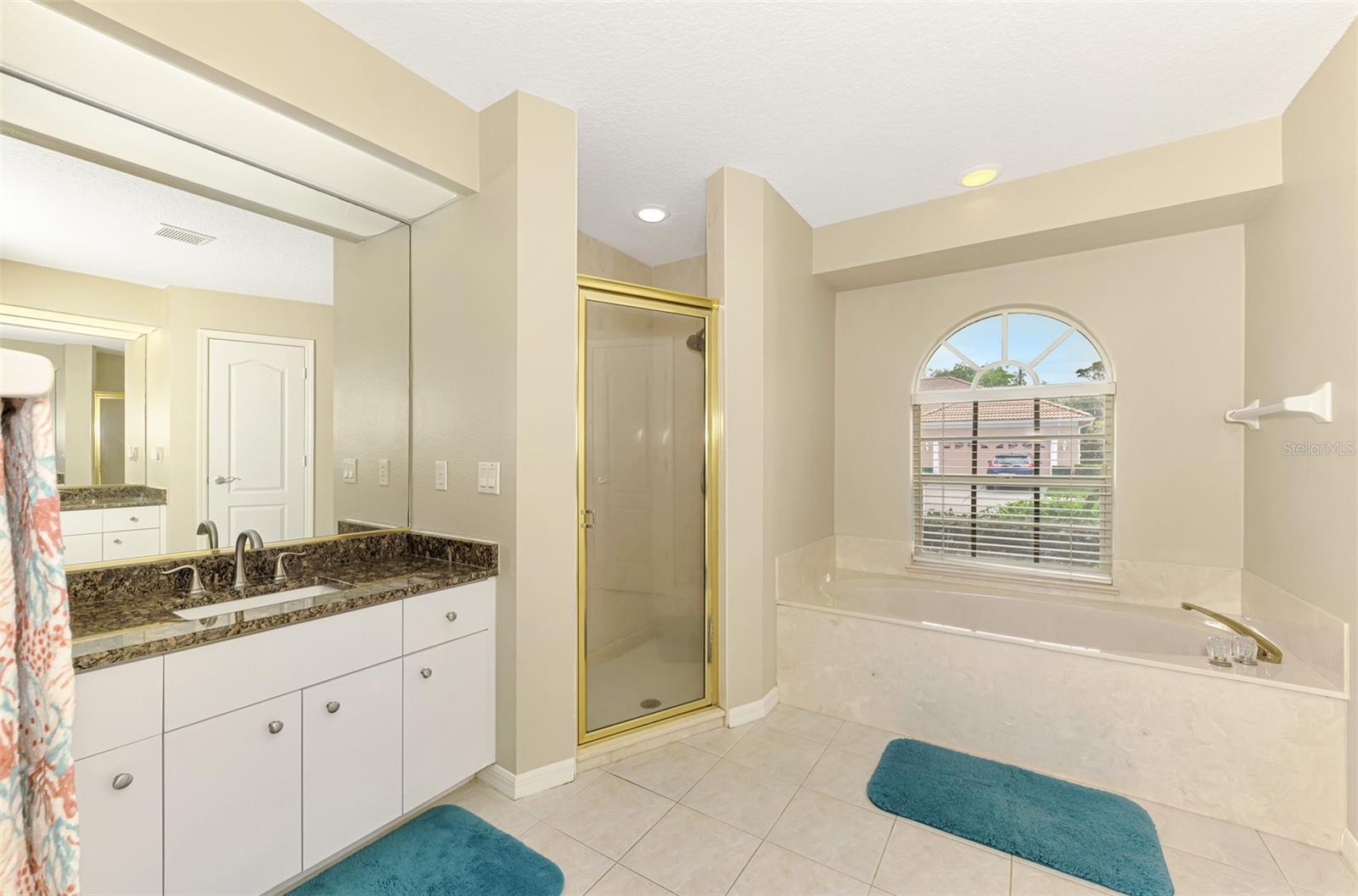 WHITESTONE/SOUTHWOOD - Residential