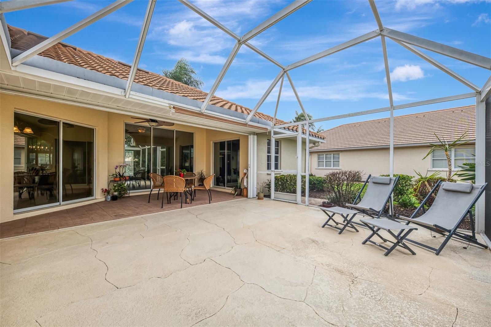 WHITESTONE/SOUTHWOOD - Residential