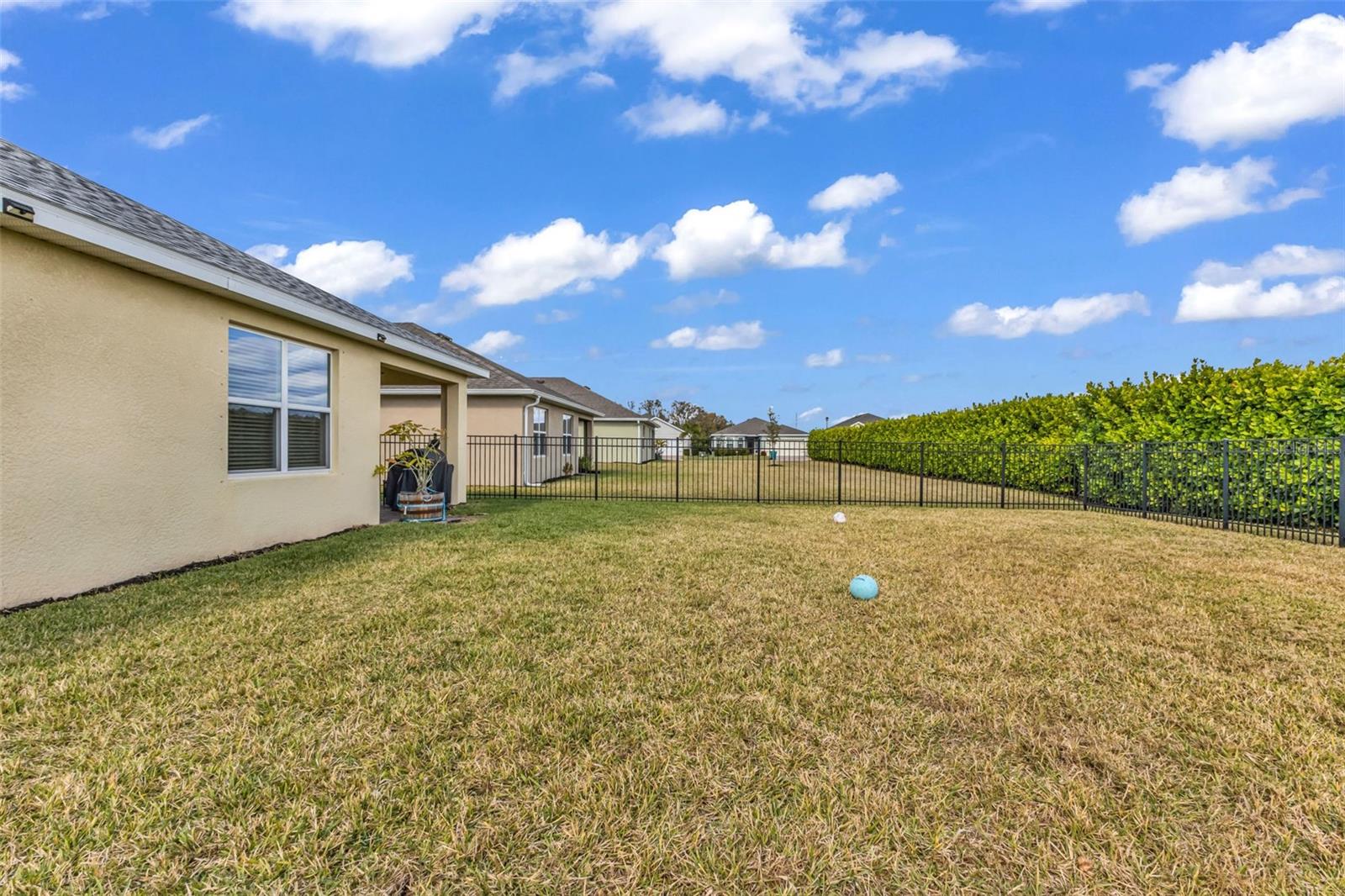 RIVER CLUB - Residential