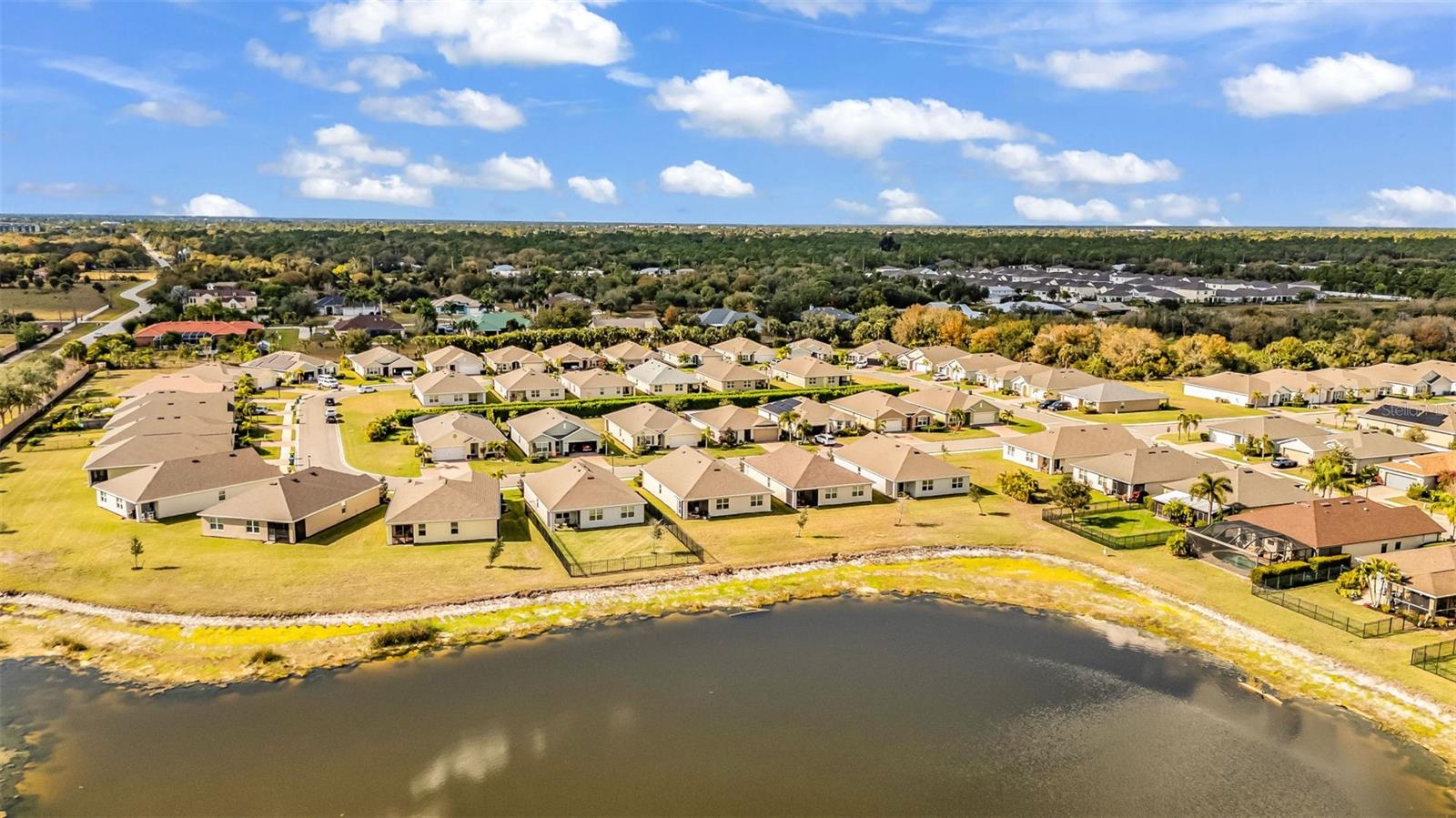 RIVER CLUB - Residential