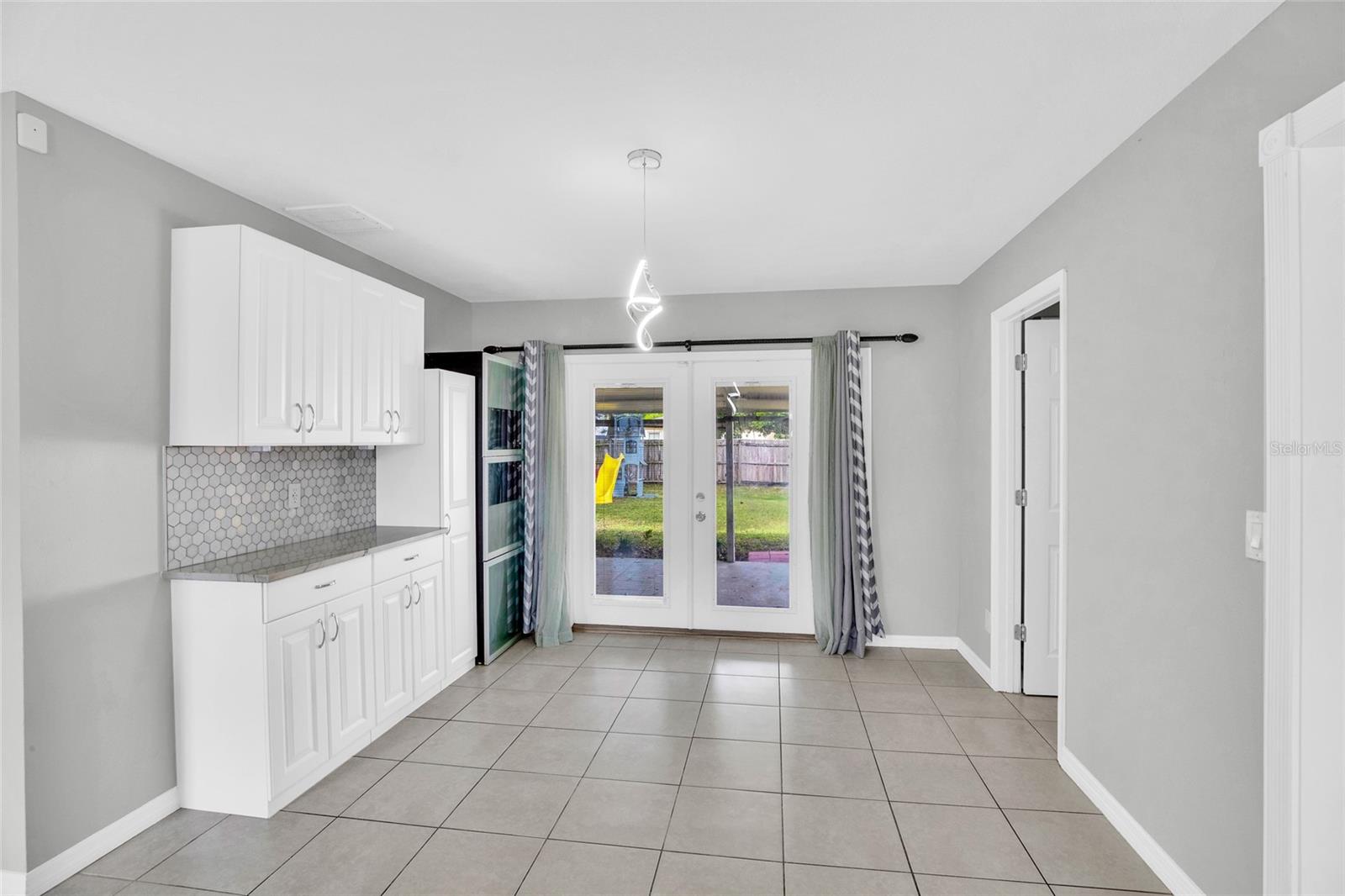 VERO BEACH HIGHLANDS - Residential