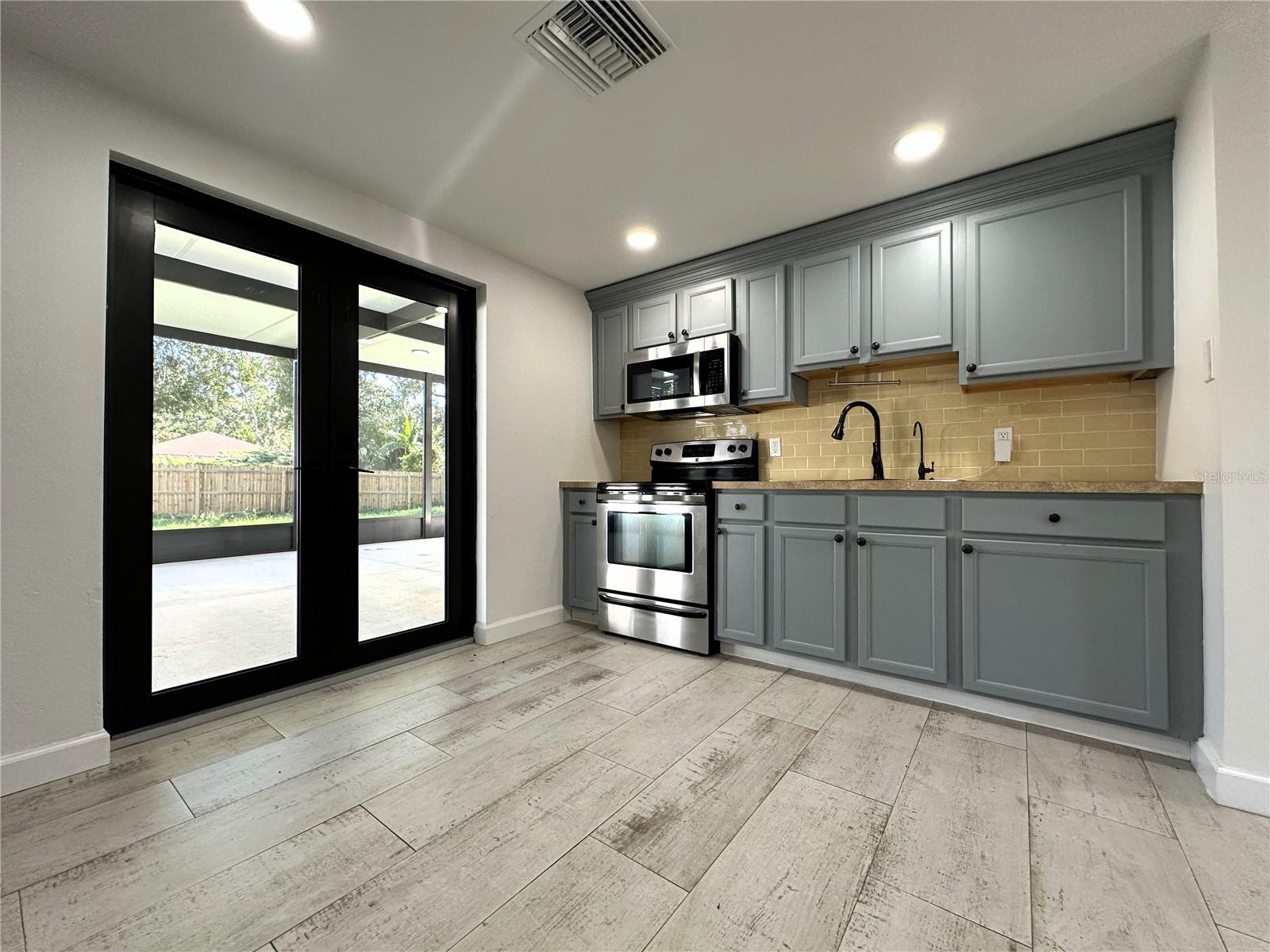 ELLIOTT & HARRISON SUB - Residential