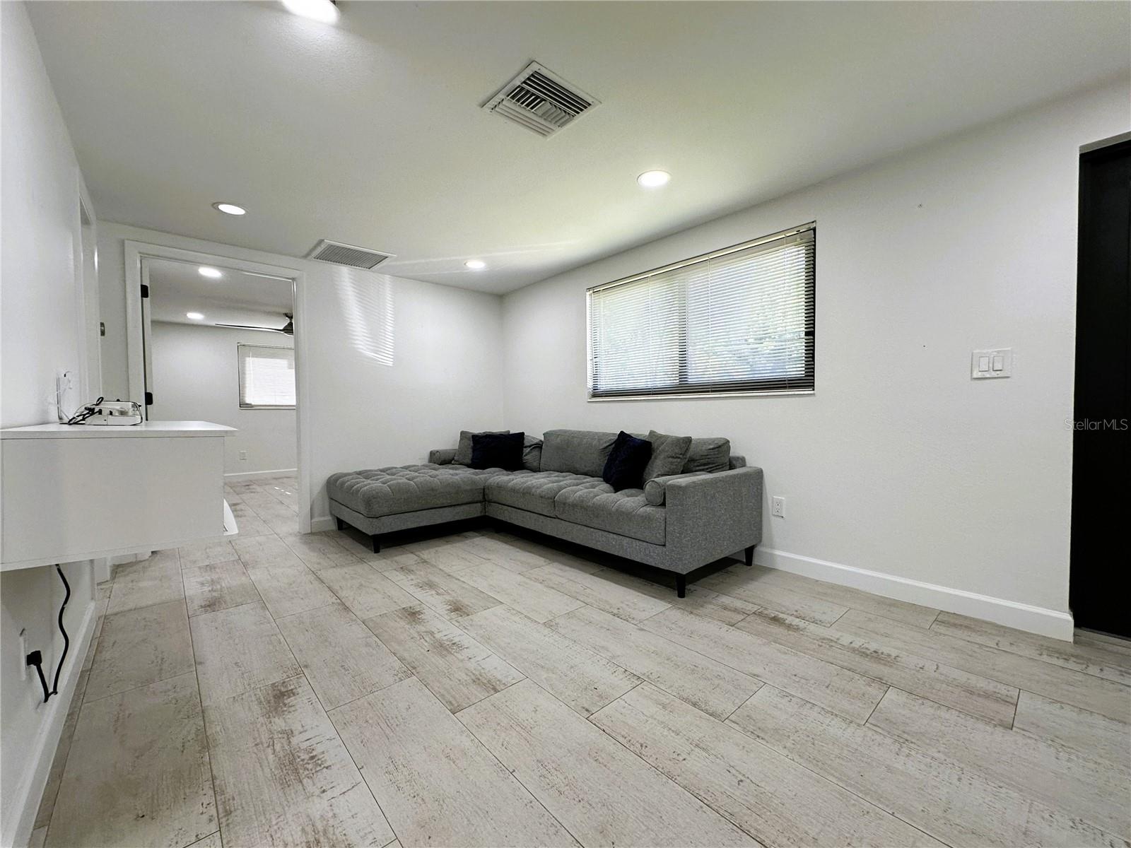 ELLIOTT & HARRISON SUB - Residential