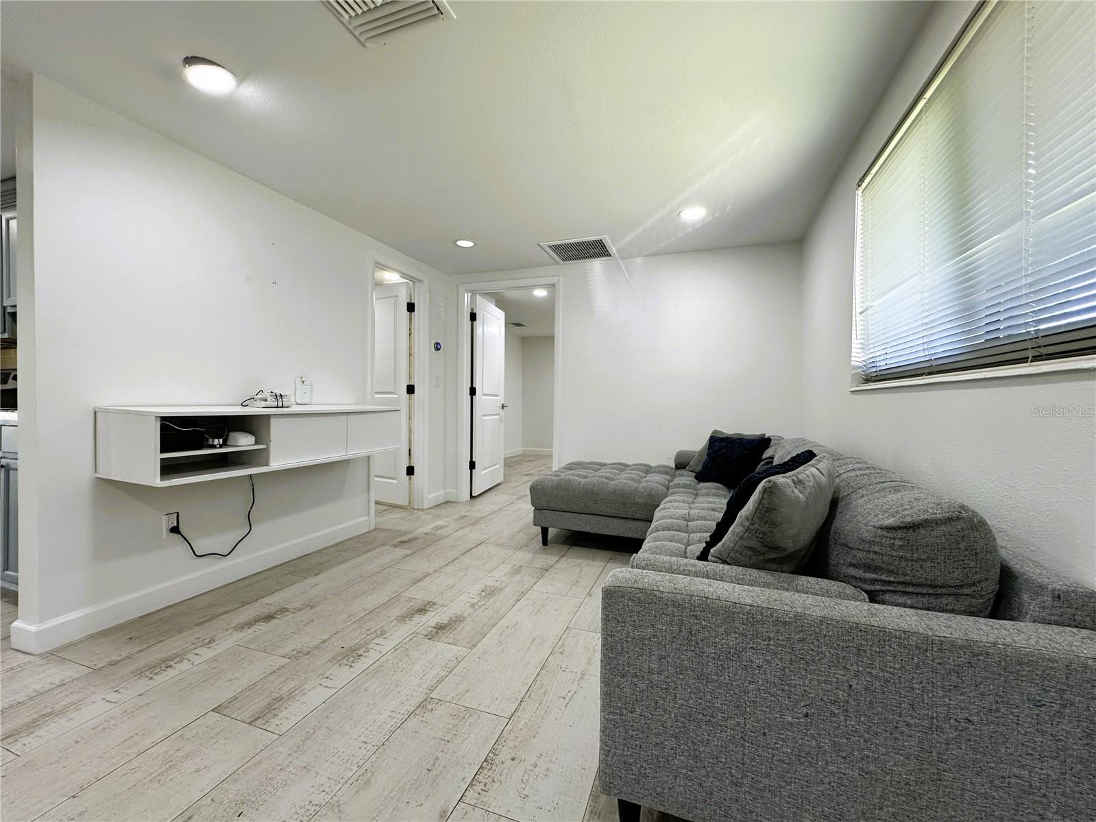 ELLIOTT & HARRISON SUB - Residential