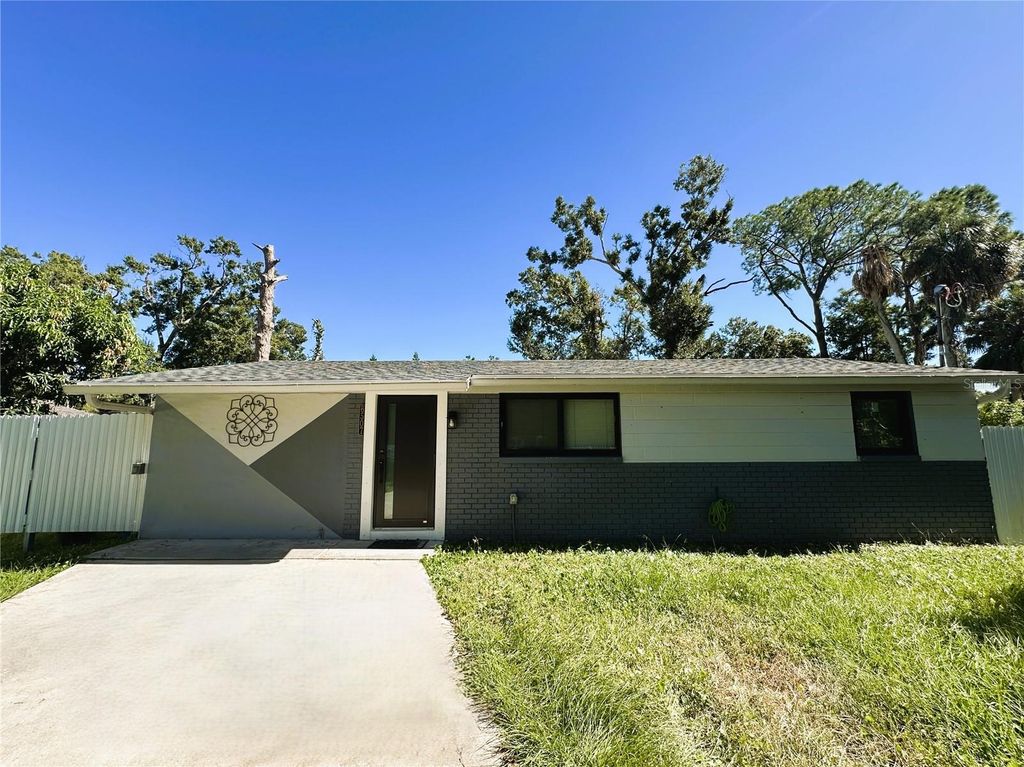 Photo of 6507 Elliot Drive, Tampa, FL 33615 (MLS # TB8442602)