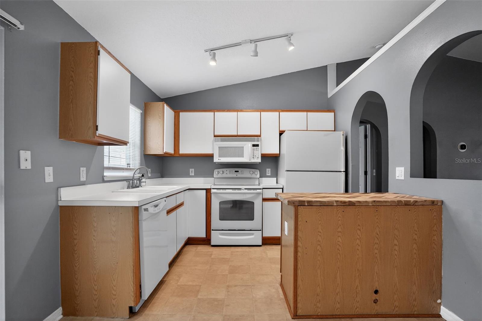 DELTONA LAKES UNIT 59 - Residential