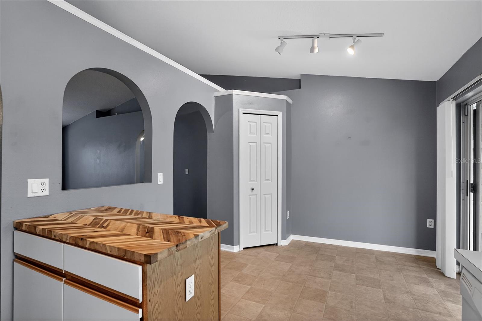 DELTONA LAKES UNIT 59 - Residential